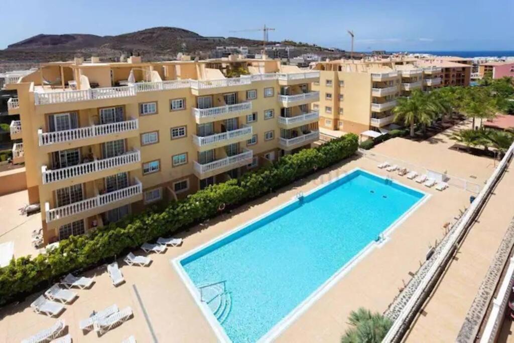 Lovely Primavera Palm Mar Apartment Bagian luar foto